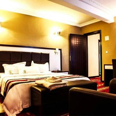 Mbayaville Hotel Douala Luaran gambar