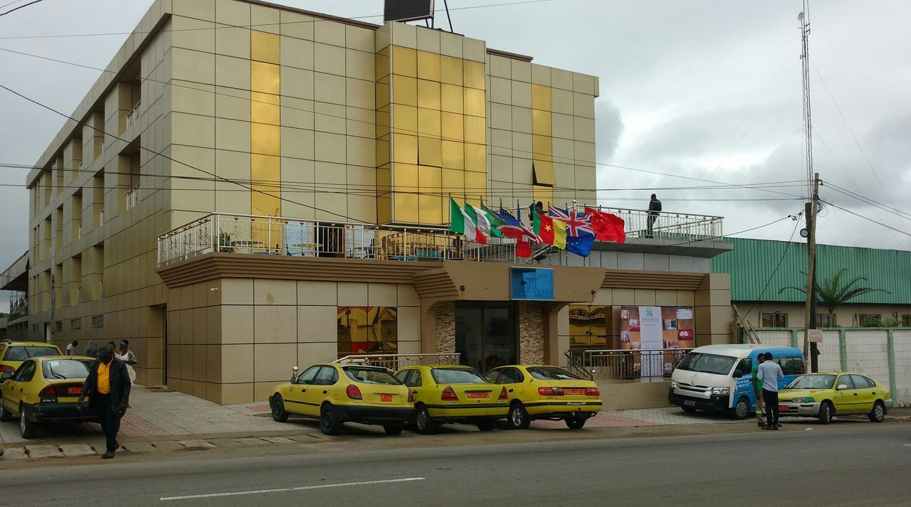 Mbayaville Hotel Douala Luaran gambar