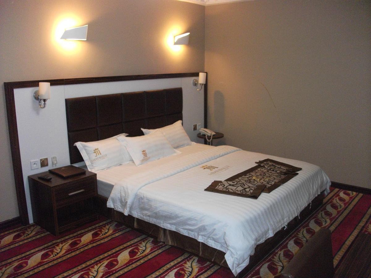 Mbayaville Hotel Douala Luaran gambar
