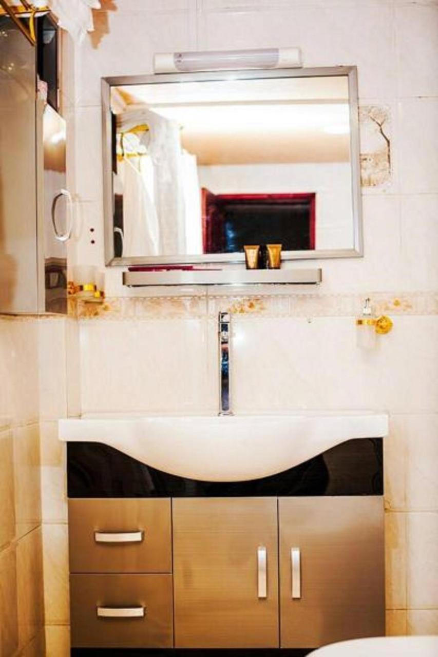 Mbayaville Hotel Douala Luaran gambar