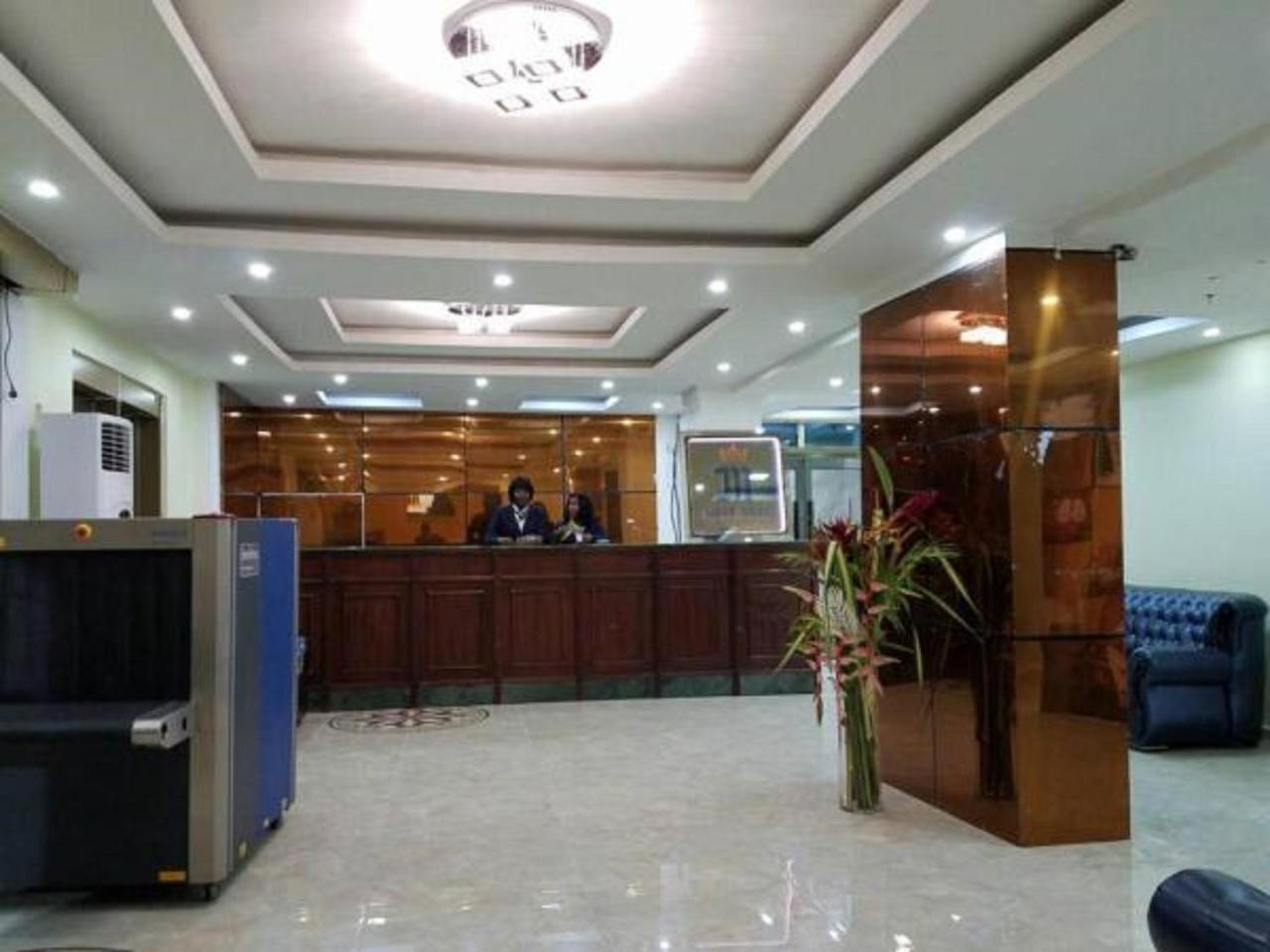 Mbayaville Hotel Douala Luaran gambar